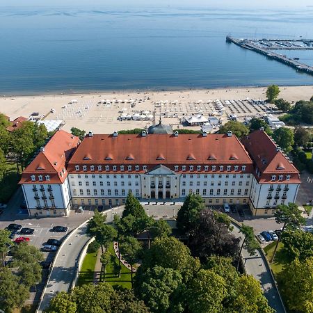 ホテル ソフィテル グランド ソポト エクステリア 写真 Aerial view of the Baltic Sea Campus